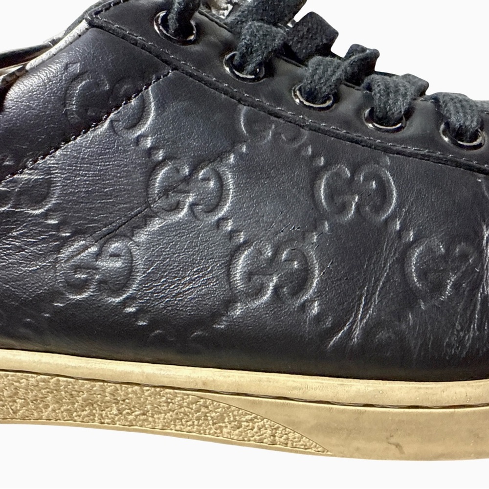 Gucci Black Leather Sneakers low top with Embossed Monogram